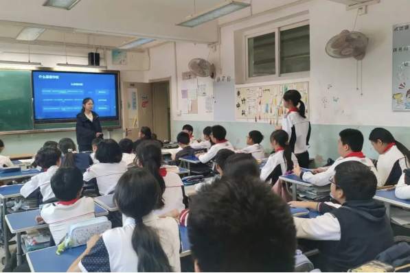 f5b39e4a8f5b470c8ce4d84667580faf.png 图片.png